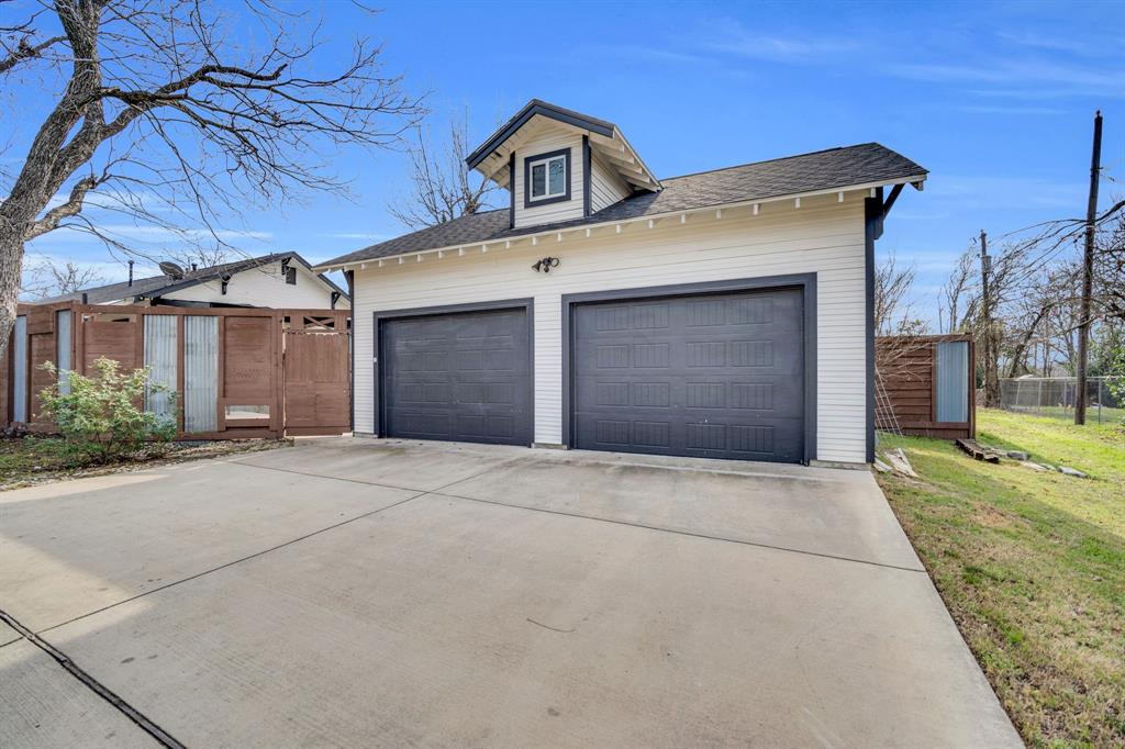 University-Rev - Residential