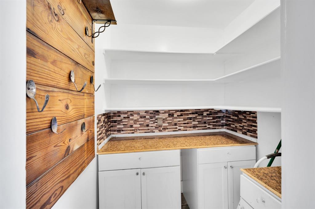 University-Rev - Residential