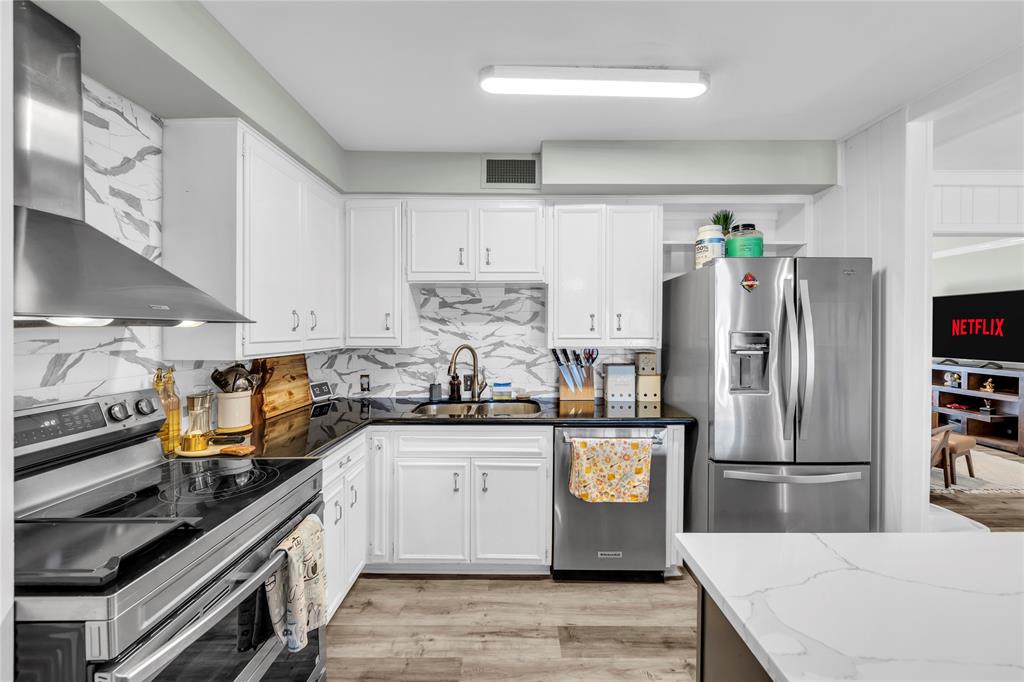 Prestwick Manor - Residential