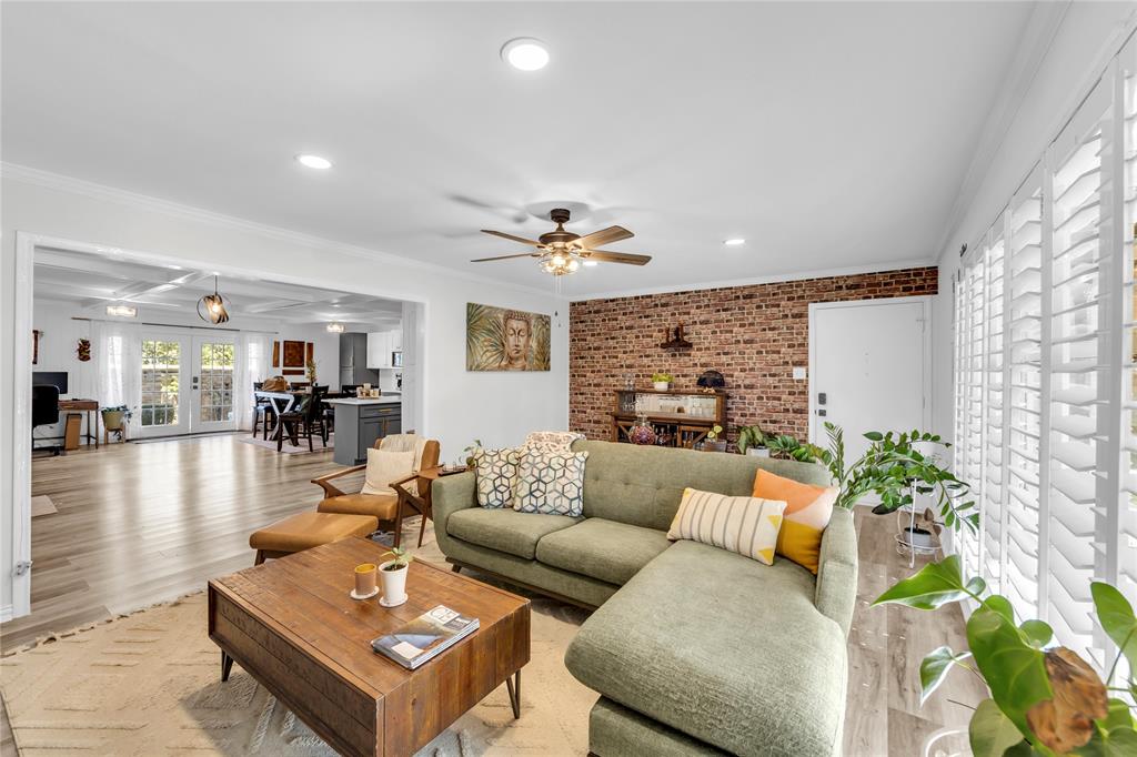 Prestwick Manor - Residential