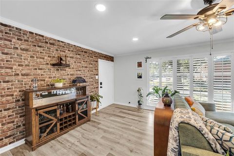 6119 Bandera Avenue A Dallas TX 75225