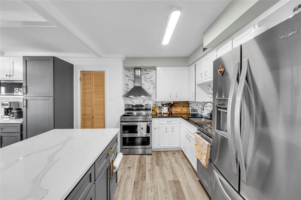 Prestwick Manor - Residential