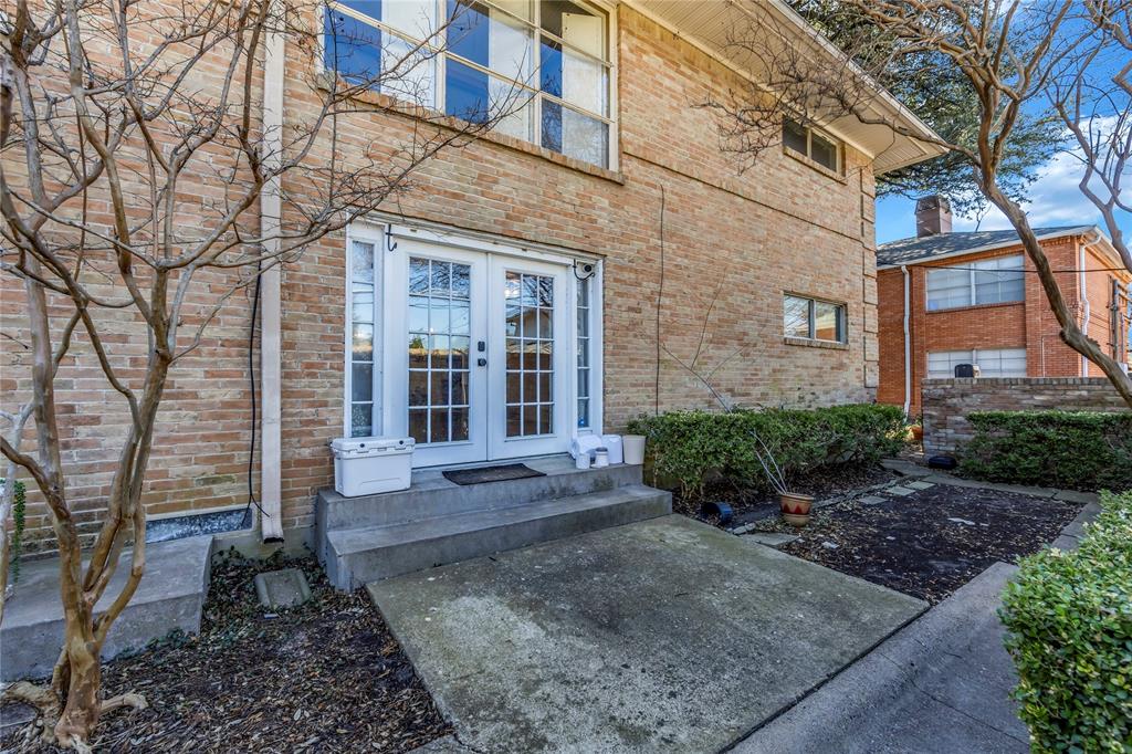 Prestwick Manor - Residential