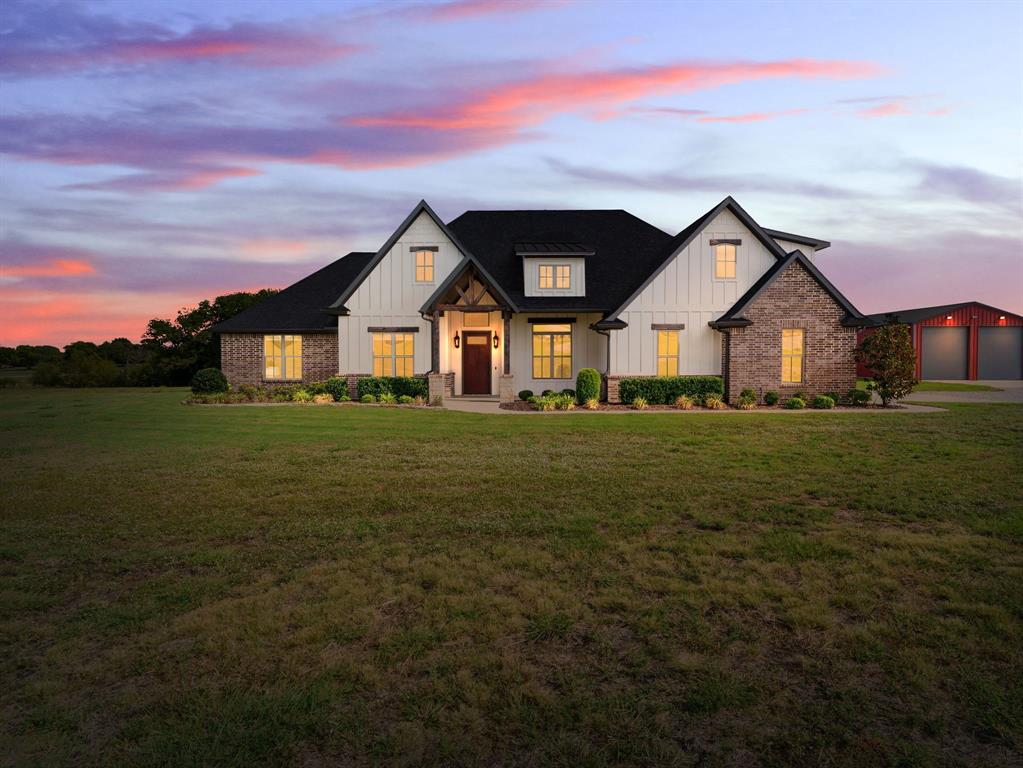 121 Pecan Valley Court