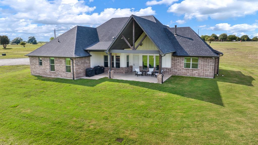 121 Pecan Valley Court