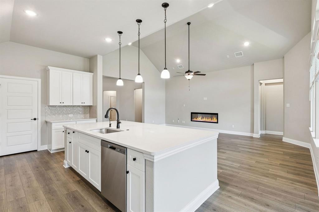 Oaks of North Grove - Residential