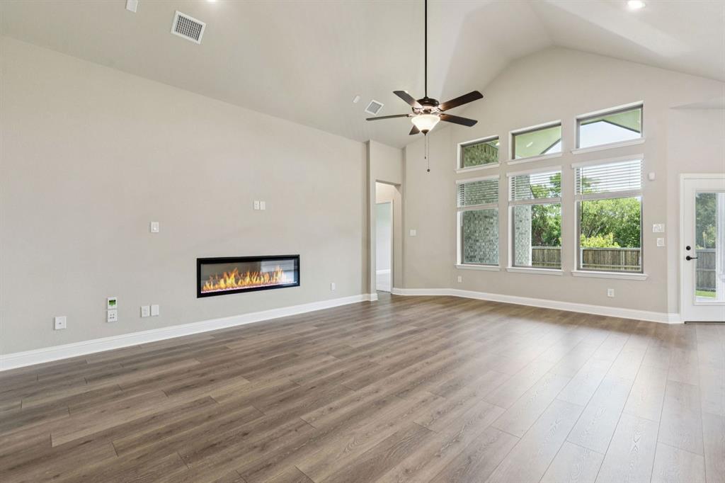 Oaks of North Grove - Residential