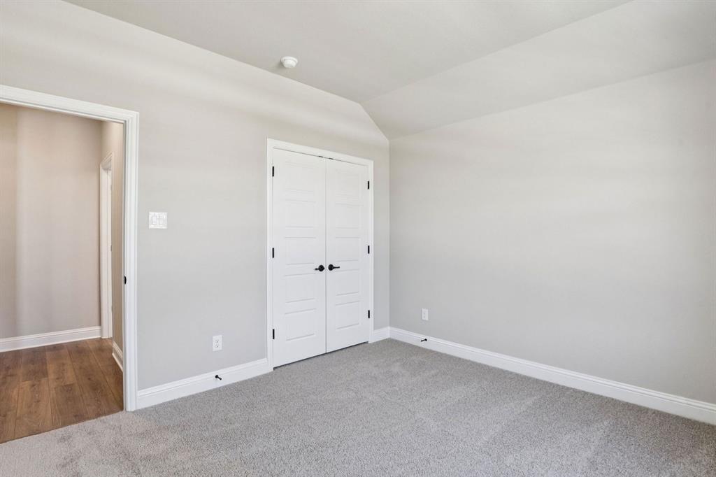 Oaks of North Grove - Residential