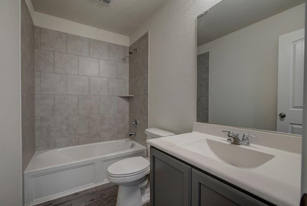 The Reserve At Chamberlain Cro - Residential Lease