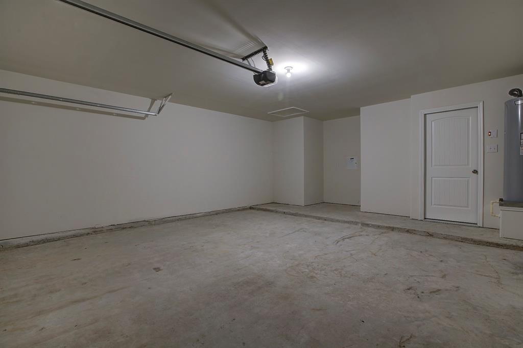 The Reserve At Chamberlain Cro - Residential Lease