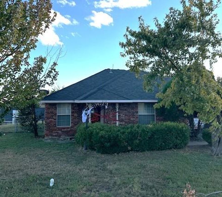 Three bedrooms, two bath brick home in established neighborhood.  No HOA.  Close access to the Dollar General as well as Hwy 78. Home is currently leased, and tenant will be happy to continue on with new owner if acceptable.