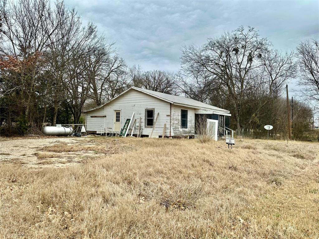 6049 Farm Road 3236