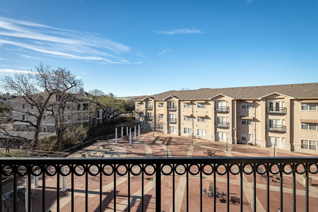 Piazza Siena Condo - Residential