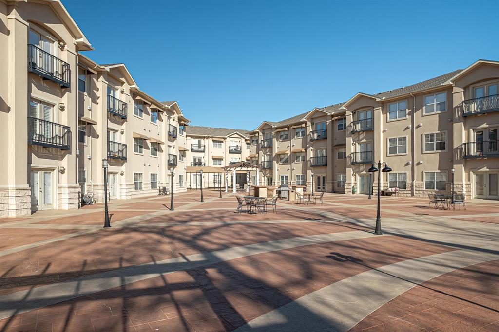 Piazza Siena Condo - Residential