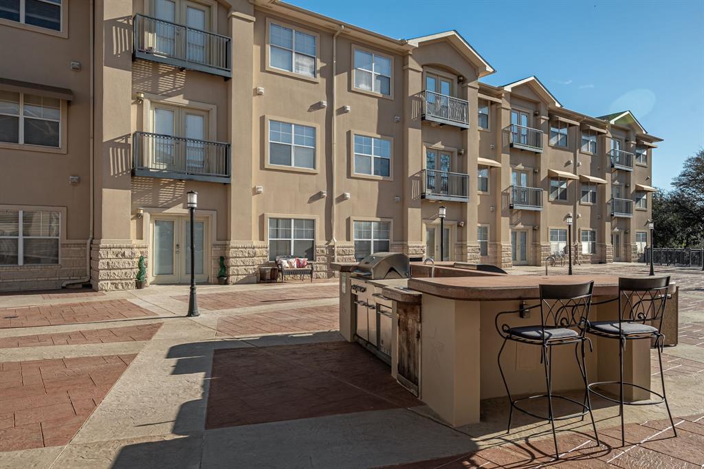 Piazza Siena Condo - Residential