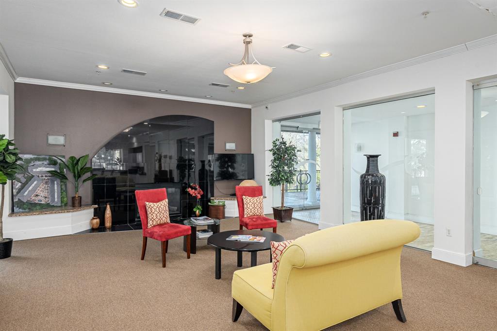 Piazza Siena Condo - Residential