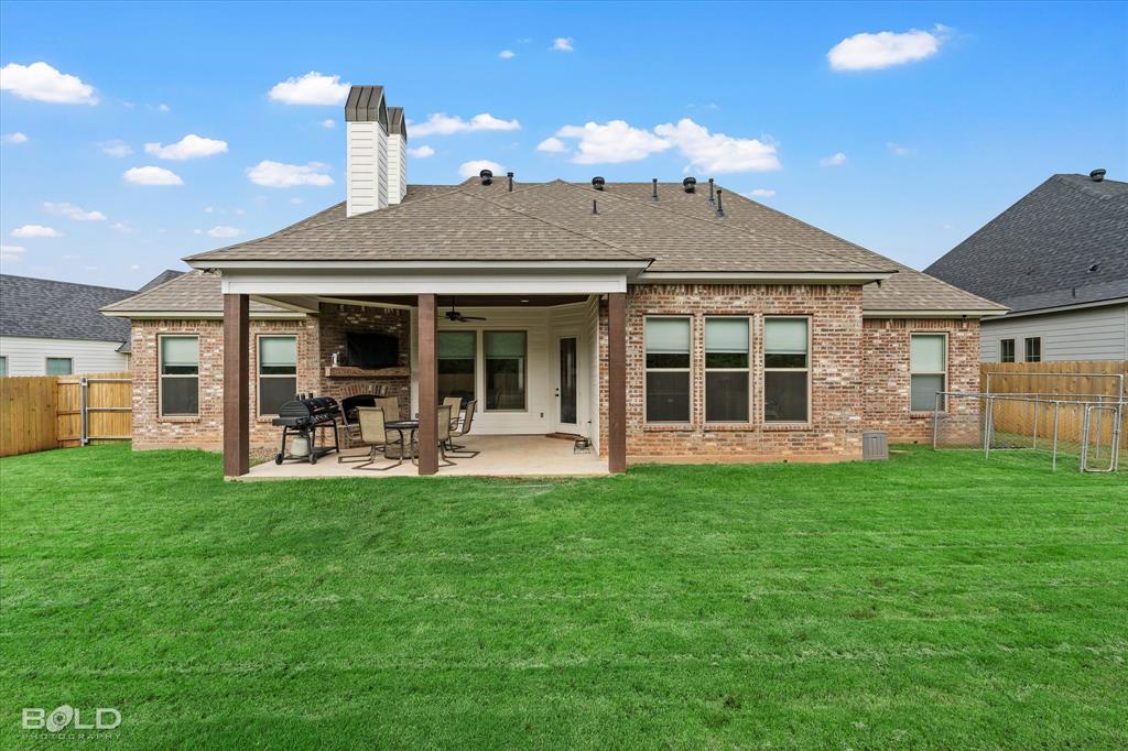 Bossier City, Louisiana 71112, United States, 4 Bedrooms Bedrooms, ,3 BathroomsBathrooms,Residential,Active,952