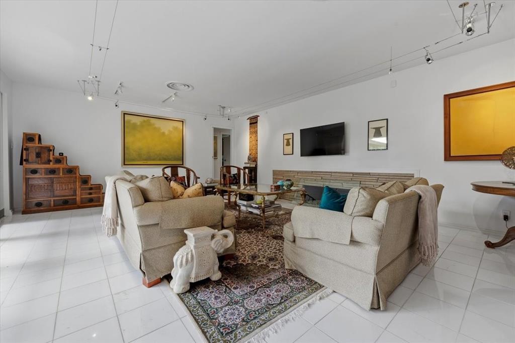 Westcliff - Residential