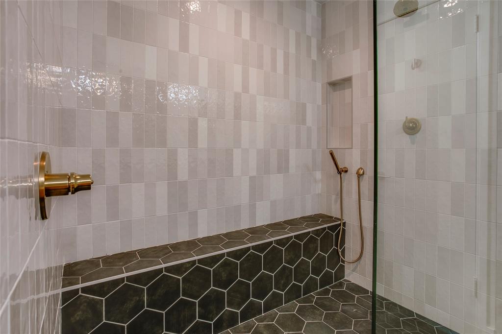 Highlands Condo - Residential