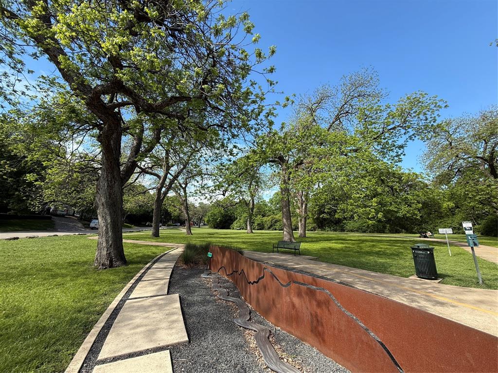 Highlands Condo - Residential