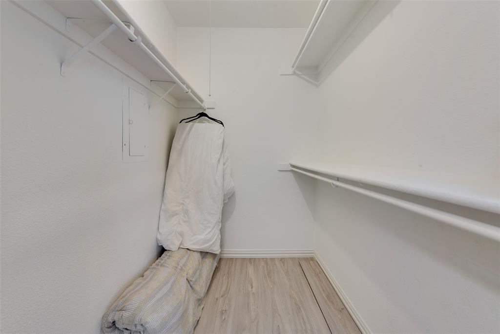 Oaks On The Lane Condo Ph 02 - Residential