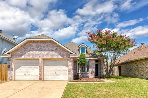 Photo of 1329 Maywood Court, Plano, TX 75023 (MLS # 21402546)