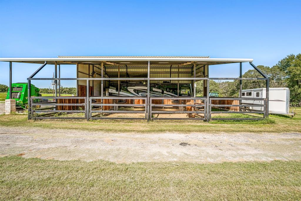 6940 N US Highway 281