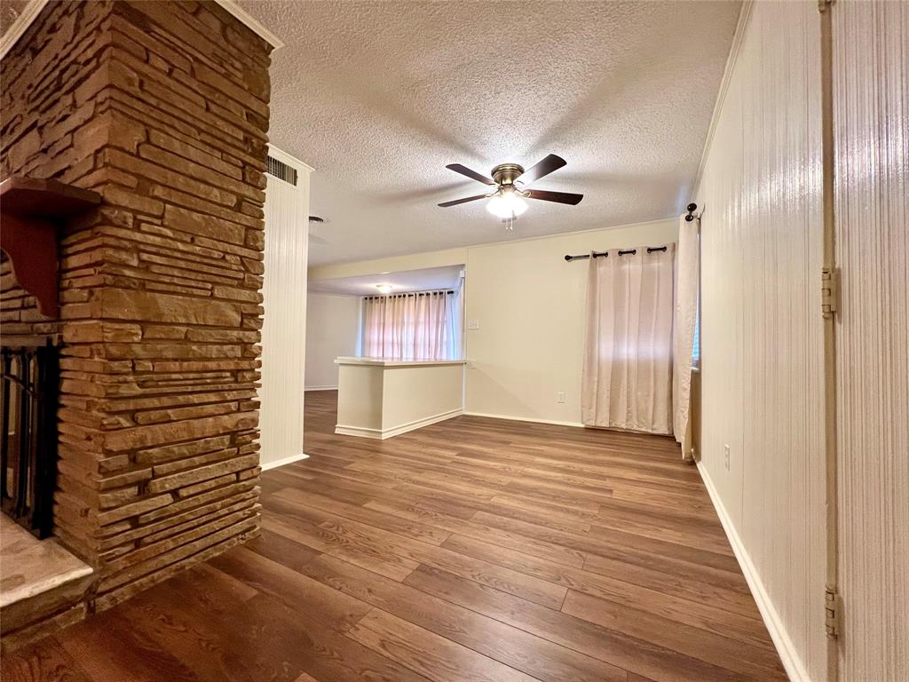 Elmwood West Add Sec H - Residential Lease