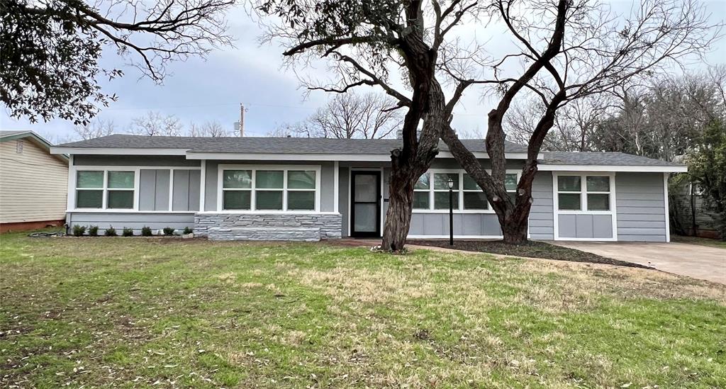 Elmwood West Add Sec H - Residential Lease