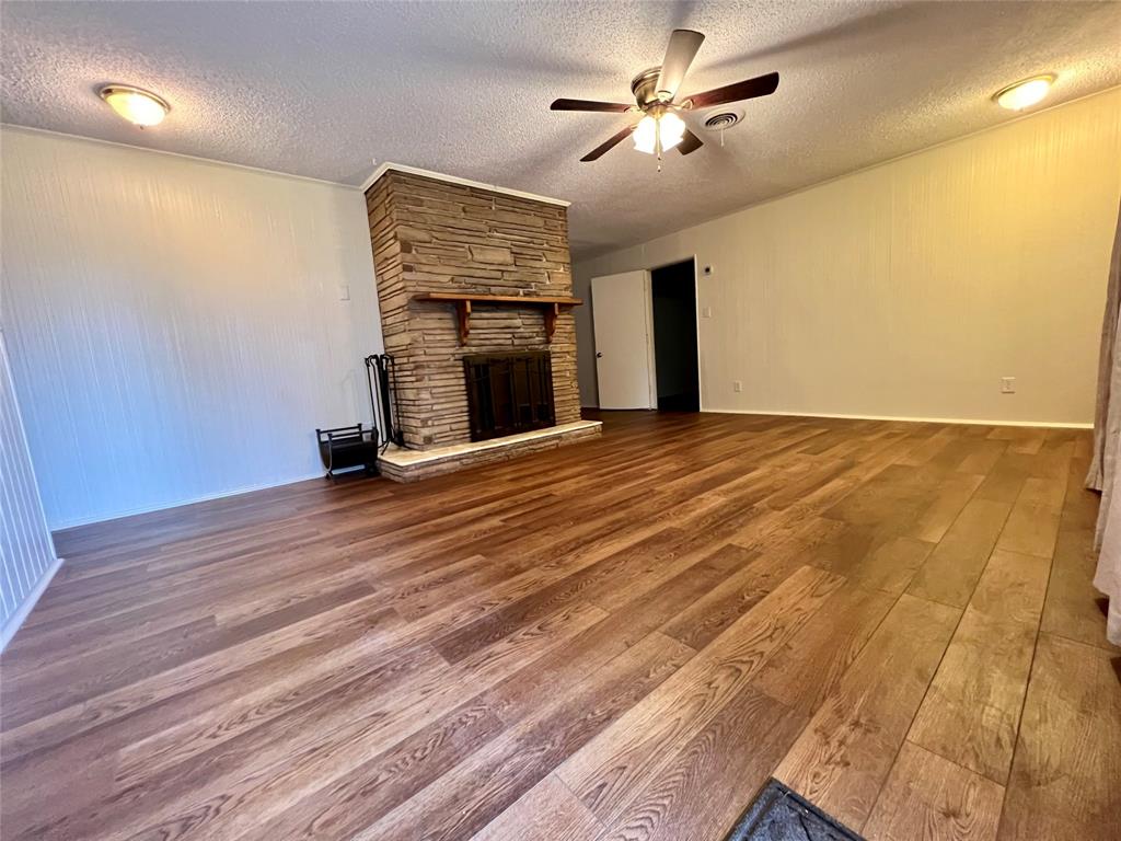 Elmwood West Add Sec H - Residential Lease