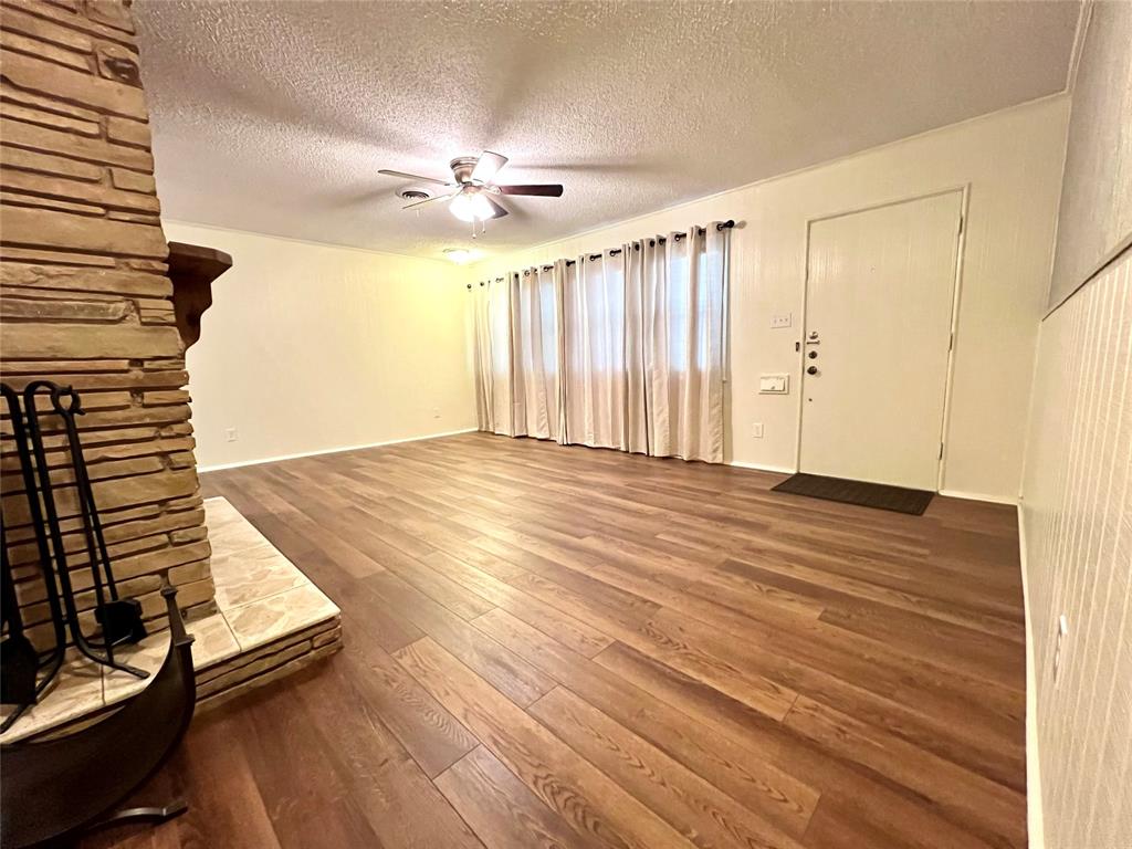 Elmwood West Add Sec H - Residential Lease