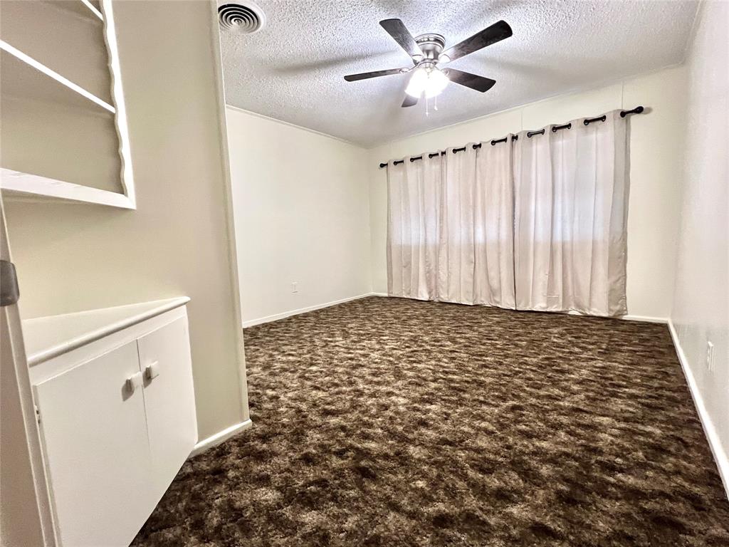 Elmwood West Add Sec H - Residential Lease