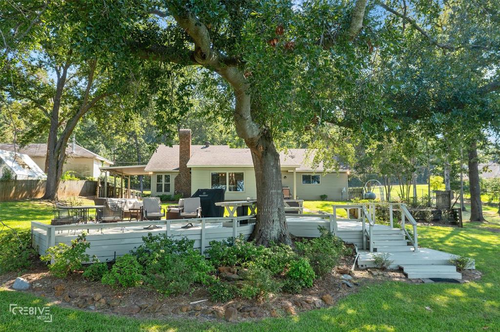 884 Featherston Road