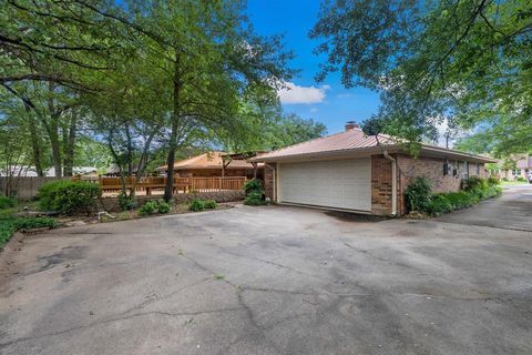 A home in Sulphur Springs