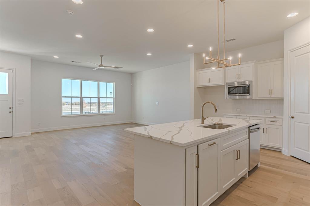 2136 Village Walk Place