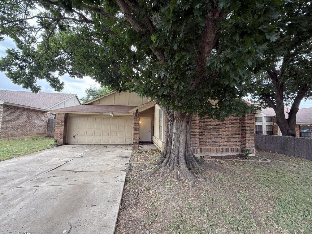2323 Clareton Drive