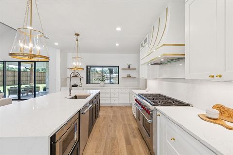 Tiny photo for 4042 Mendenhall Drive, Dallas, TX 75244 (MLS # 21086489)