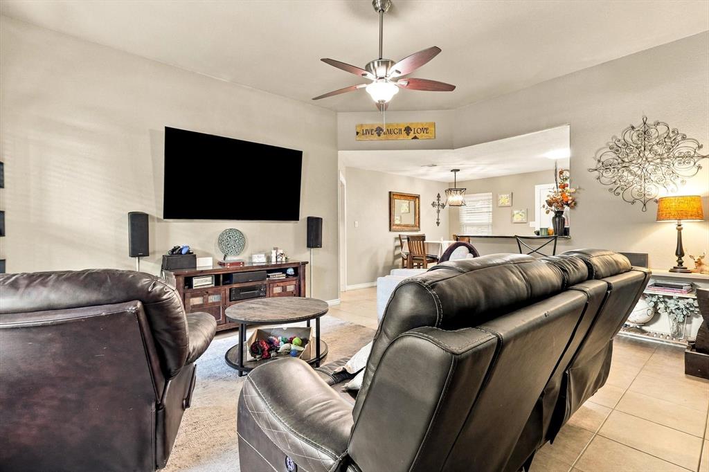 230 Oakwood Circle