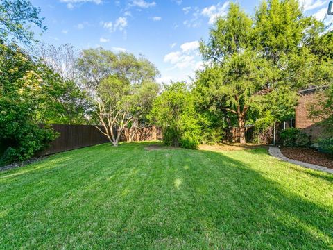 Tiny photo for 701 Lakehurst Court, Southlake, TX 76092 (MLS # 21233031)