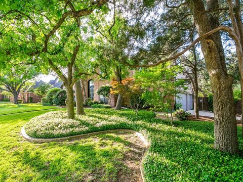 Tiny photo for 701 Lakehurst Court, Southlake, TX 76092 (MLS # 21233031)