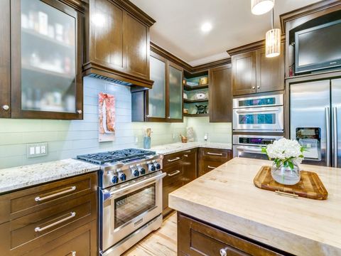 Tiny photo for 701 Lakehurst Court, Southlake, TX 76092 (MLS # 21233031)