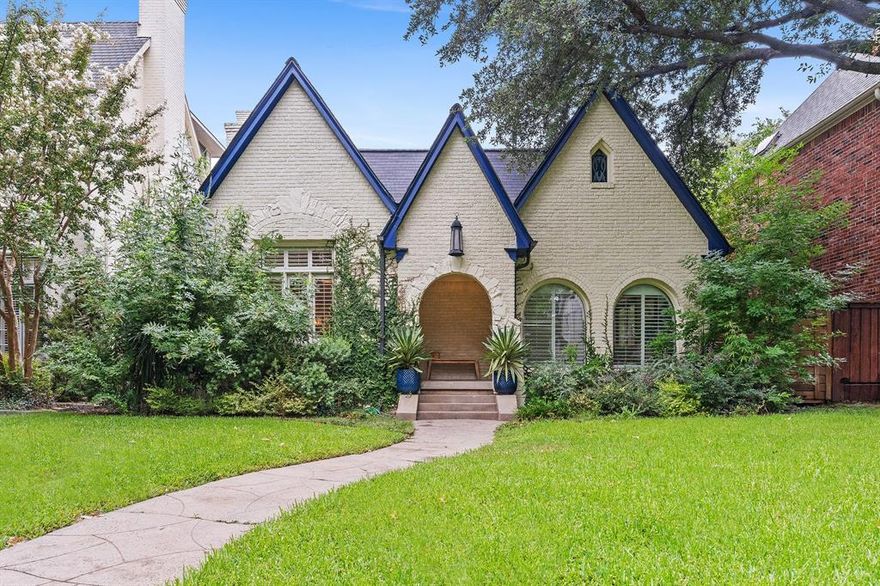 This beautifully remodeled 4-bedroom, 3-bathroom Tudor and detached studio with full bath in University Park is just three blocks from Snider Plaza’s shops, Curtis Park and pool, University Park Elementary and SMU. Ideally located in a superbly walkable location in the upscale Fairway, this charming home features updated bathrooms, a remodeled kitchen and breakfast nook with new stainless steel appliances and granite counters, along with new oak flooring throughout. The main house spans 2,657 sq. ft., featuring two bedrooms downstairs (one en-suite) and two bedrooms plus a spacious skylit game room upstairs. Enjoy multiple living and entertaining areas, including a light-filled family room that opens out to a spacious outdoor deck, a main living room with classically arched ceilings, and formal dining room. The detached and fully remodeled 480 sq. ft. guest quarters with pitched ceilings and a full bath sits above the two-car garage, complemented by a rolling back gate and surrounded by two lush patios with a yard. Recent updates also include a new roof, new fence, and new HVAC. Don’t miss your chance to own a beautifully maintained home in one of Dallas’ most sought-after neighborhoods!