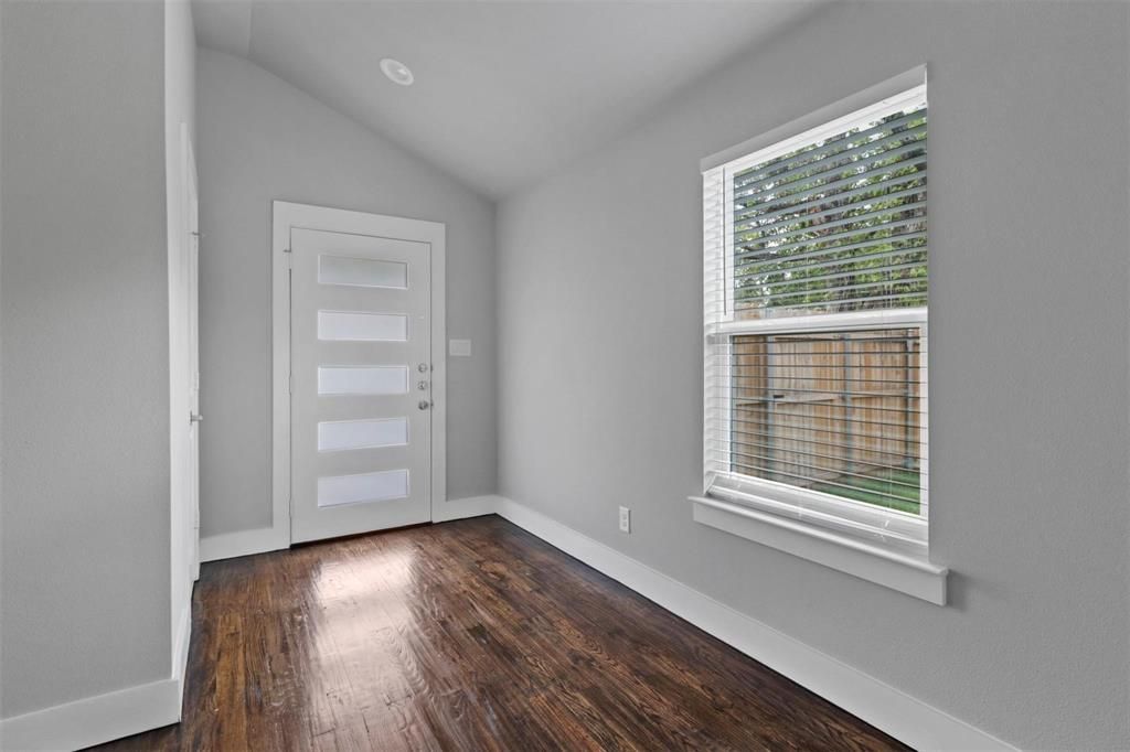 Photo of 1905 Gordon Street, Greenville, TX 75401 (MLS # 21194268)