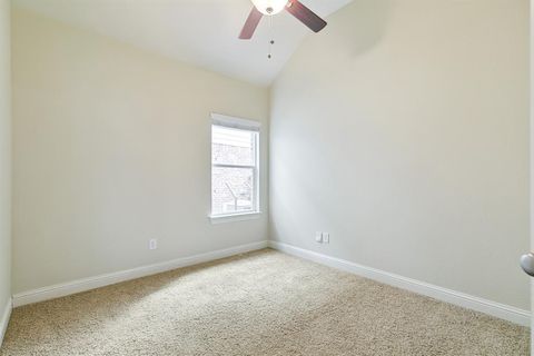 Tiny photo for 909 Auburn Court, Savannah, TX 76227 (MLS # 21199902)