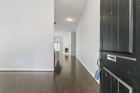 Tiny photo for 909 Auburn Court, Savannah, TX 76227 (MLS # 21199902)