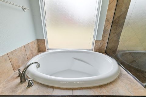 Tiny photo for 909 Auburn Court, Savannah, TX 76227 (MLS # 21199902)