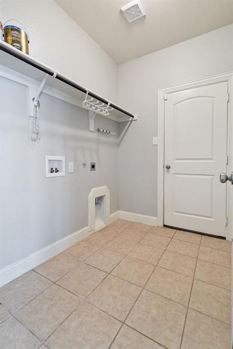 Tiny photo for 909 Auburn Court, Savannah, TX 76227 (MLS # 21199902)