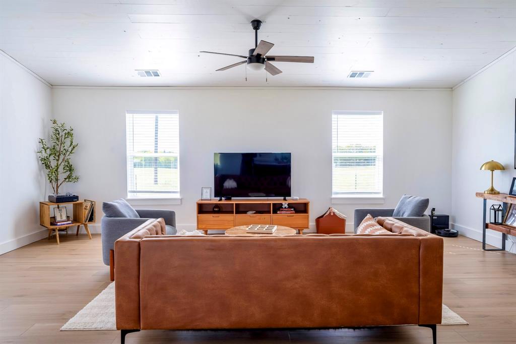 SHORT HUBBARD - Residential