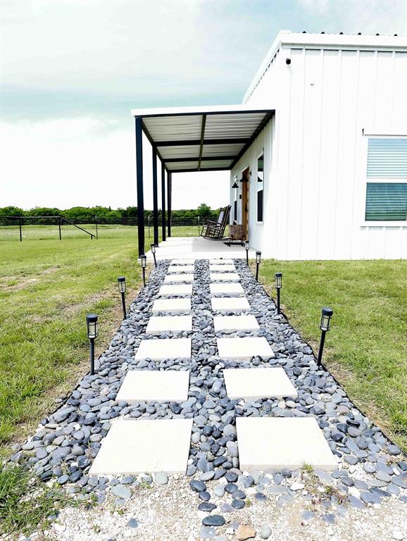 SHORT HUBBARD - Residential