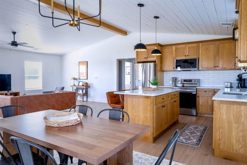 SHORT HUBBARD - Residential